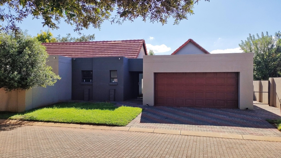 To Let 4 Bedroom Property for Rent in Leloko Lifestyle Estate North West